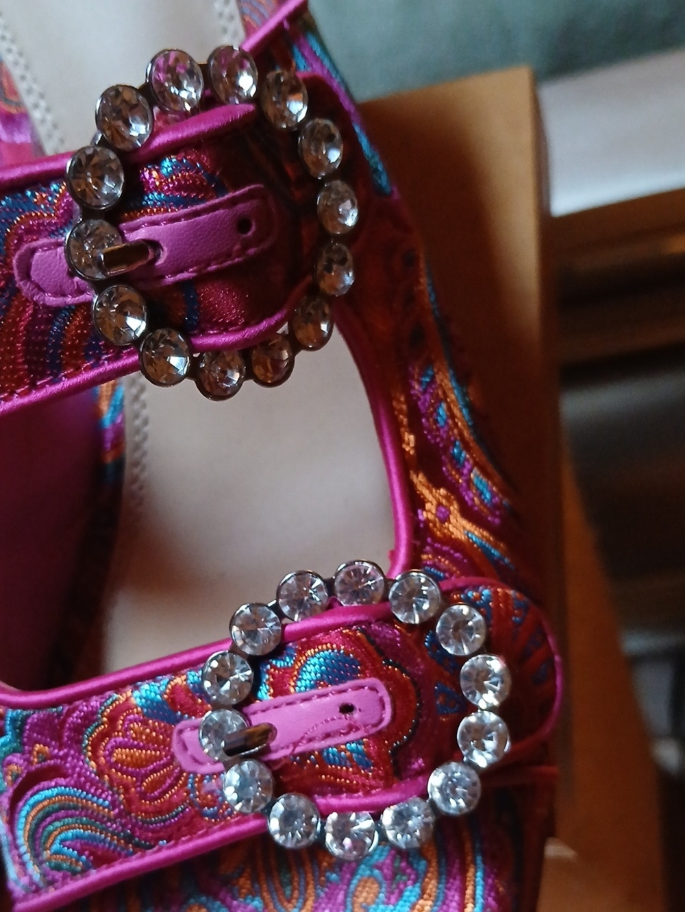 GB Embellished Pink Paisley Platform Mules - Women 8.5 - Picture 8 of 10